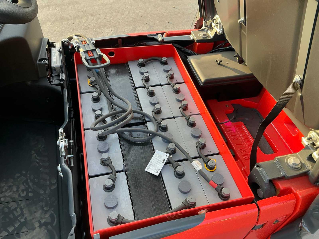 2023 LINDE E15-02 FORKLIFT - Chariot élévateur: photos 4 2023 LINDE E15-02 FORKLIFT - Chariot élévateur: photos 4