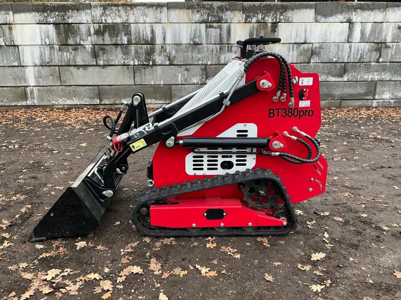 2025 BISON TEK BT380 PRO SKID STEER LOADER UNUSED - Chargeuse compacte sur chenilles: photos 2 2025 BISON TEK BT380 PRO SKID STEER LOADER UNUSED - Chargeuse compacte sur chenilles: photos 2