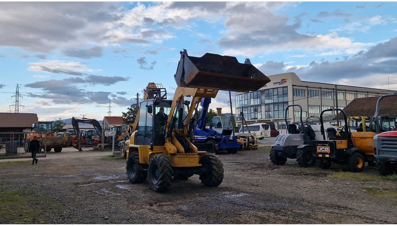 AHLMANN - AS85 - SHOVEL - 2001 - Chargeuse sur pneus: photos 3 AHLMANN - AS85 - SHOVEL - 2001 - Chargeuse sur pneus: photos 3