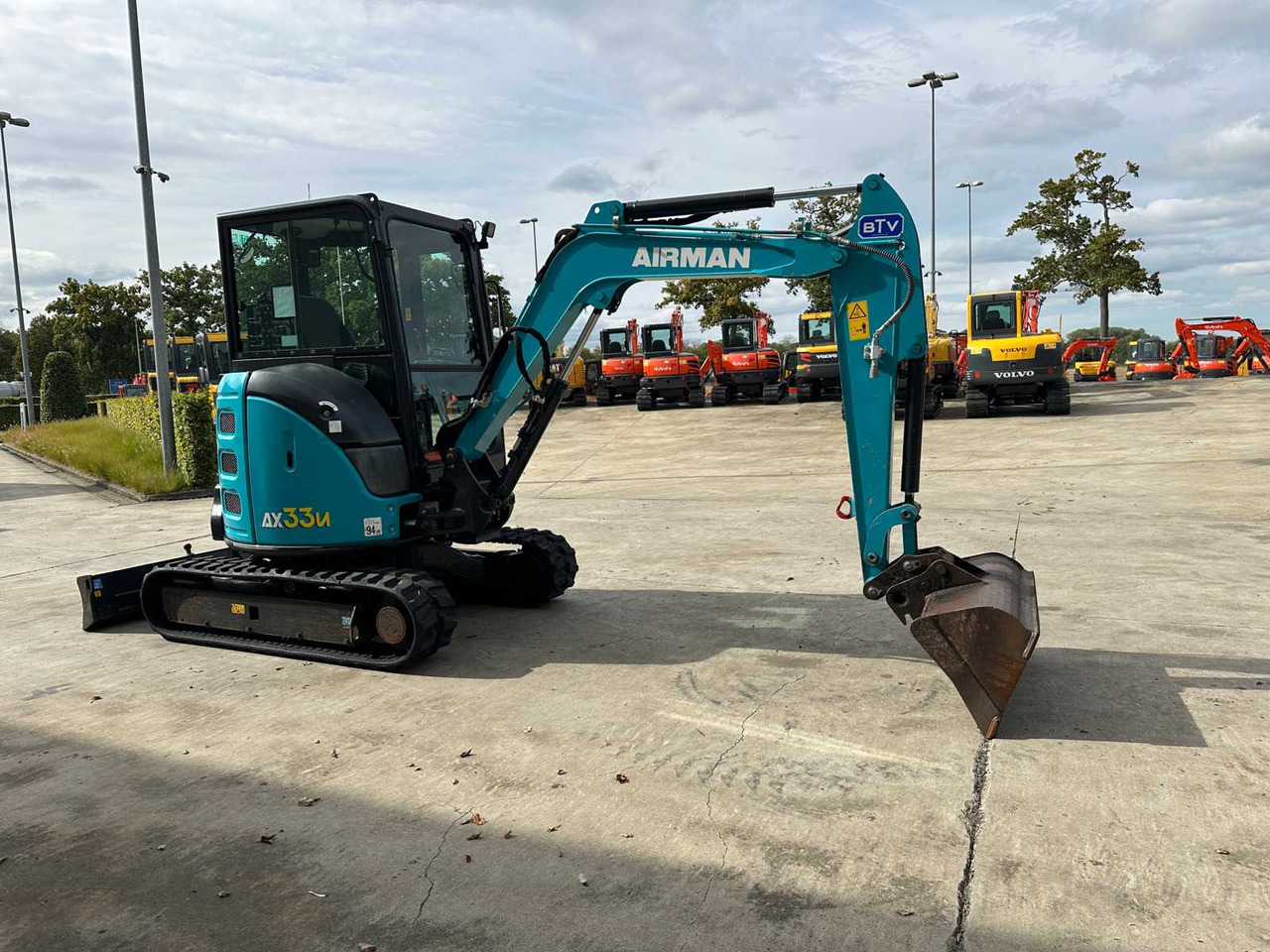 AIRMAN - 2023 - AX33U-7 - MIDI EXCAVATOR - Pelle: photos 3 AIRMAN - 2023 - AX33U-7 - MIDI EXCAVATOR - Pelle: photos 3