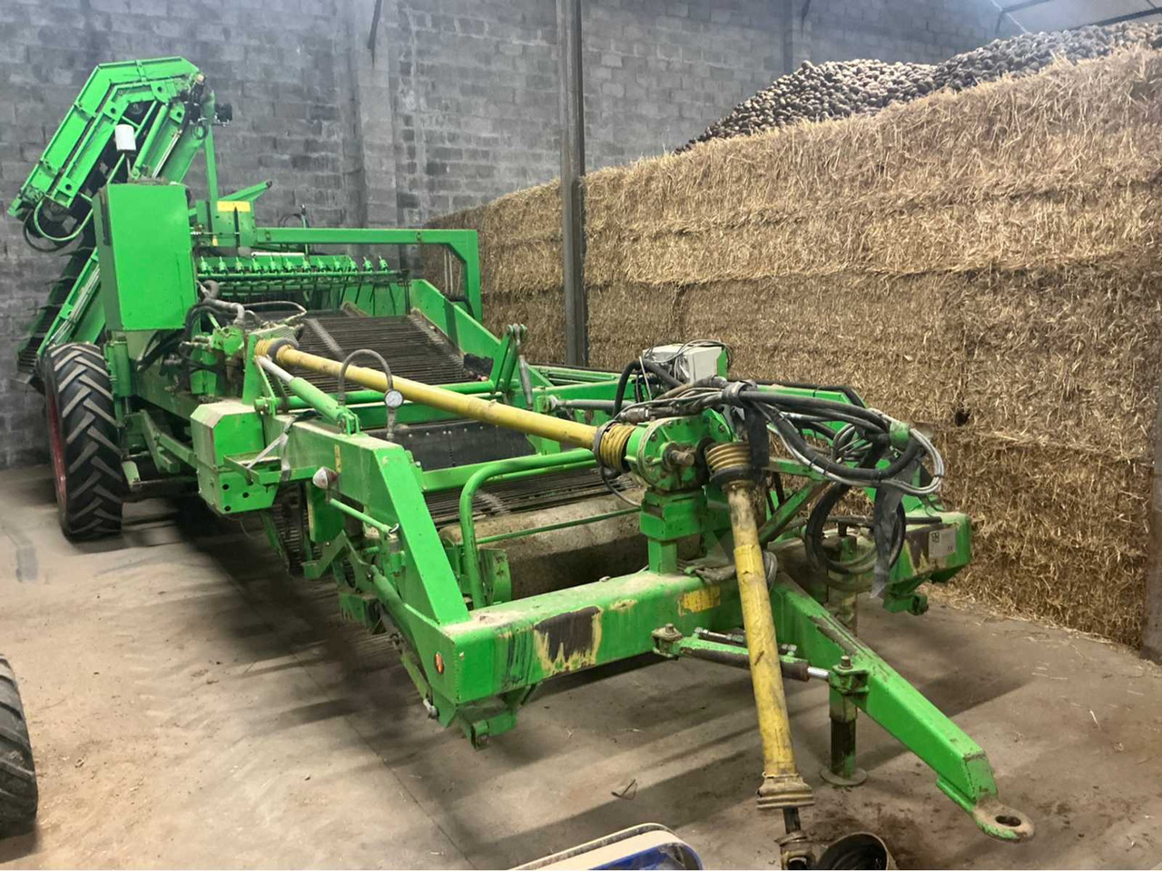 AVR Prestige TT - Arracheuse de pommes de terre: photos 1 AVR Prestige TT - Arracheuse de pommes de terre: photos 1