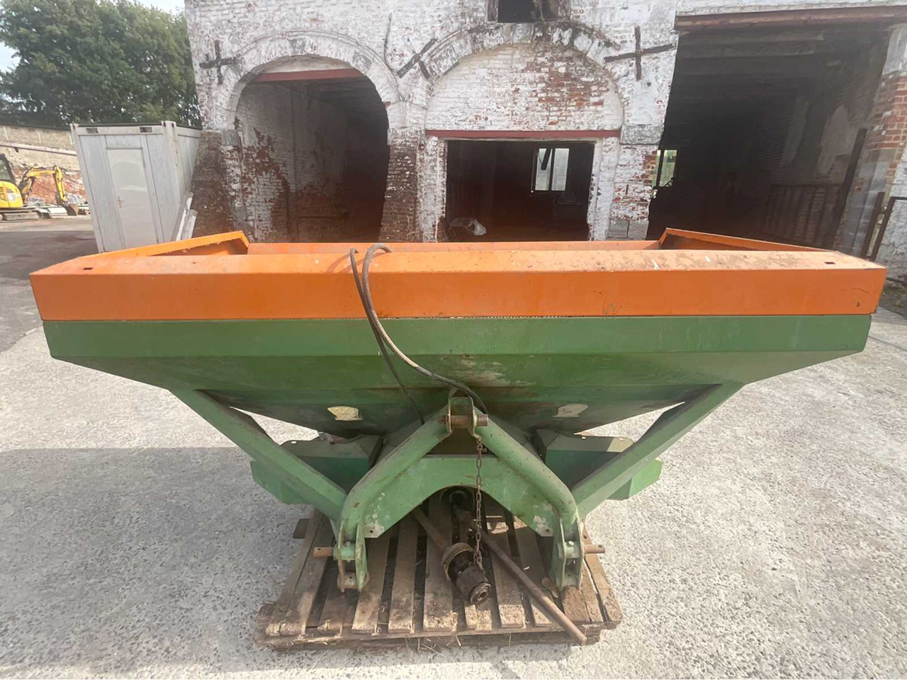 Amazone ZA-U 1501 - Distributeur d'engrais: photos 4 Amazone ZA-U 1501 - Distributeur d'engrais: photos 4