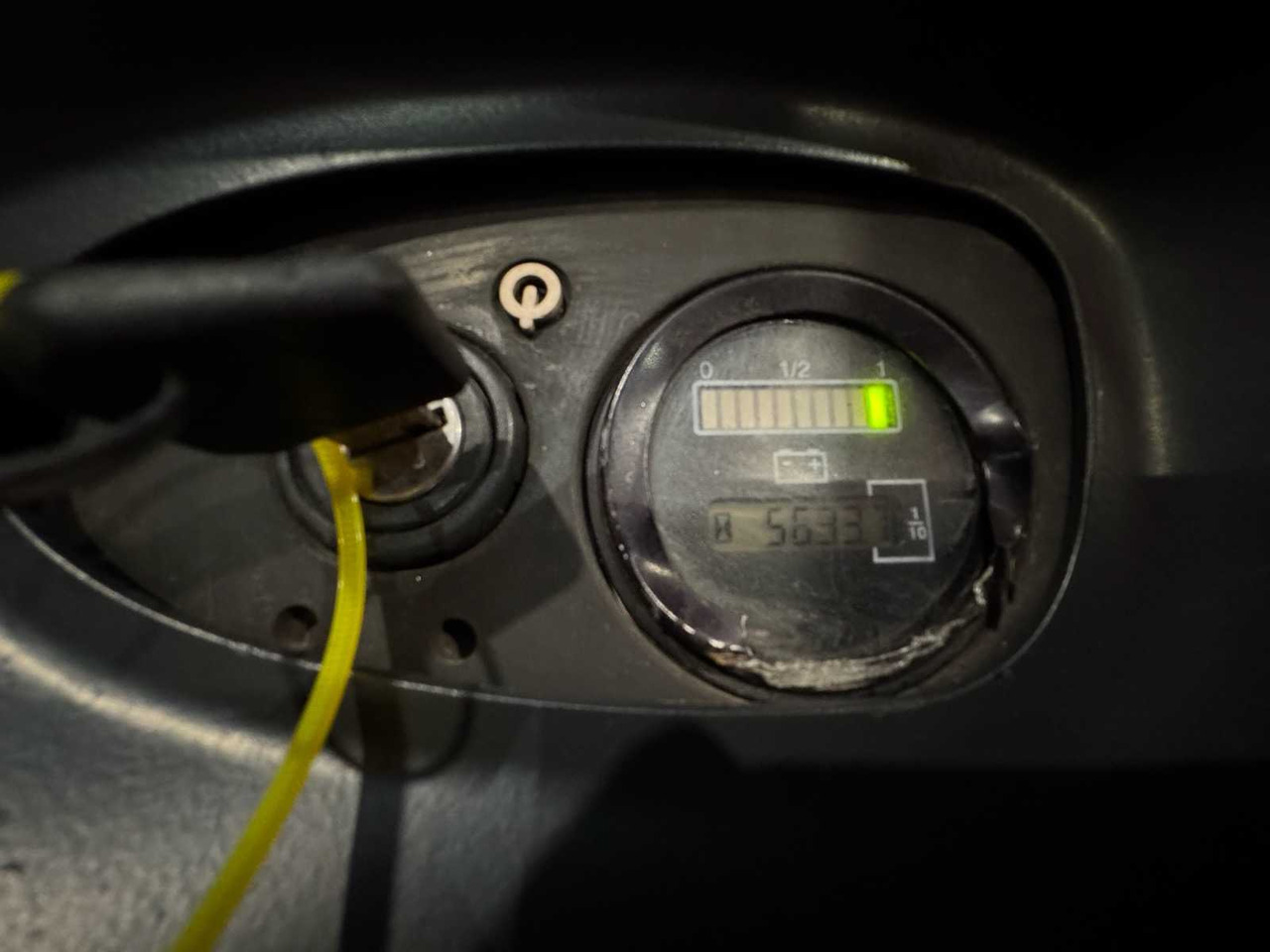 Chariot élévateur BATTERY 2020 LINDE L14 1.400KG PALLET TRUCK STACKER ANT STACKER: photos 10 Chariot élévateur BATTERY 2020 LINDE L14 1.400KG PALLET TRUCK STACKER ANT STACKER: photos 10