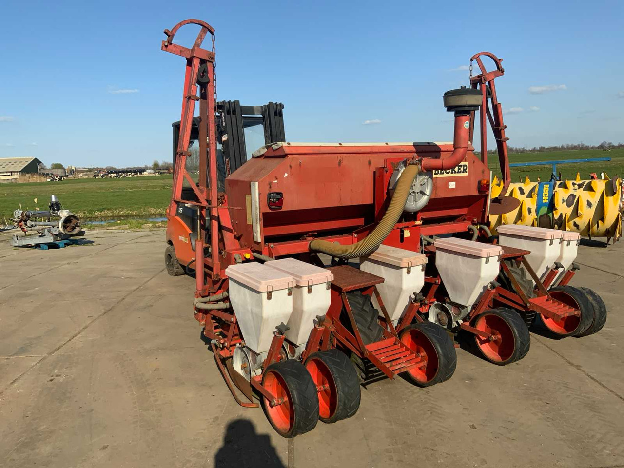 Becker Aeromat T6Z - Semoir/ Planteuse: photos 4 Becker Aeromat T6Z - Semoir/ Planteuse: photos 4