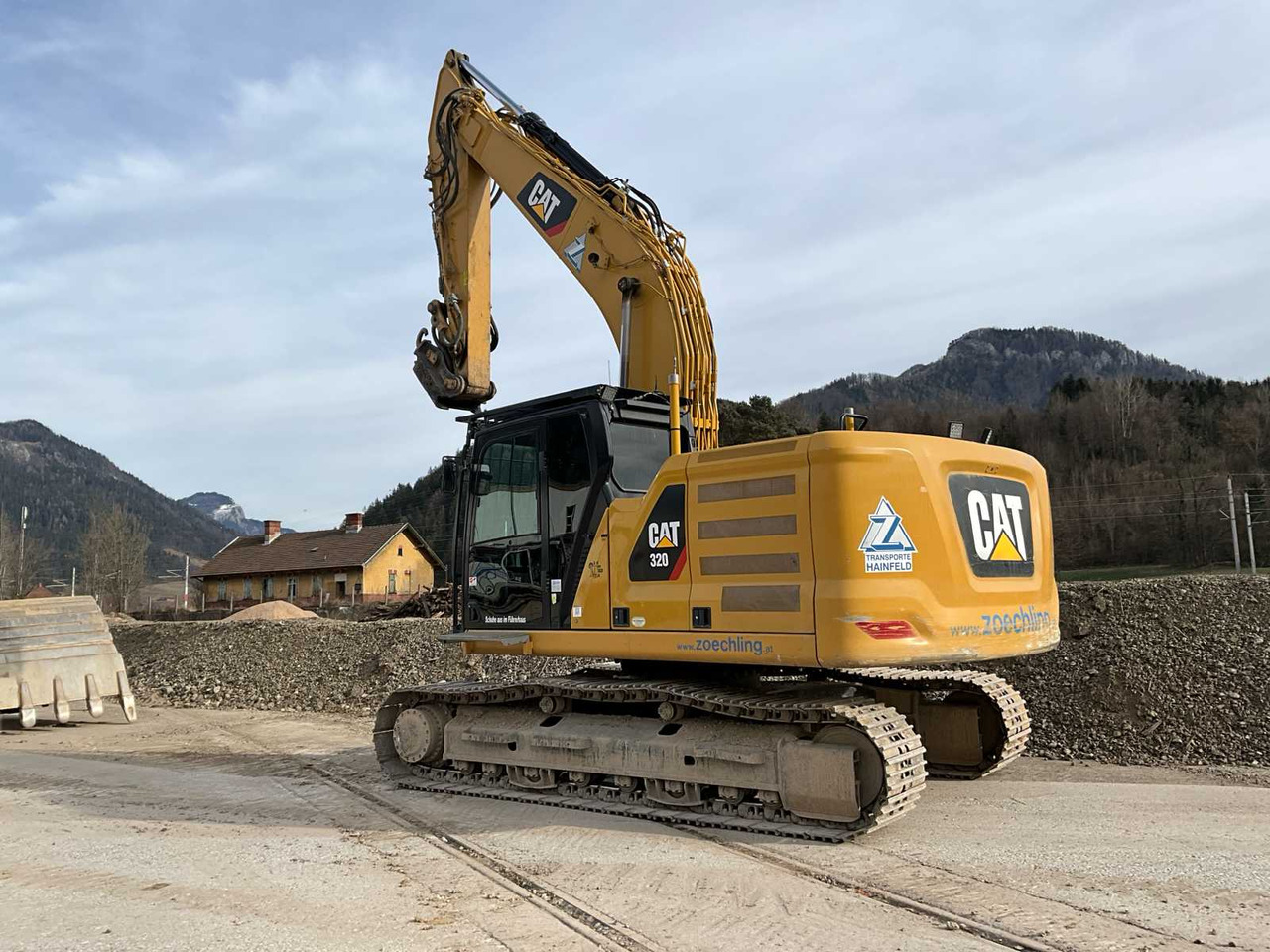 CAT 320GPS - Pelle sur chenille: photos 1 CAT 320GPS - Pelle sur chenille: photos 1