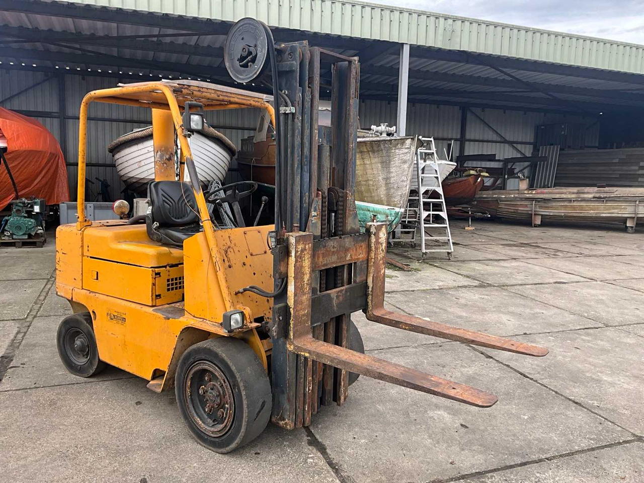 CATERPILLAR FORKLIFT - Chariot élévateur: photos 2 CATERPILLAR FORKLIFT - Chariot élévateur: photos 2