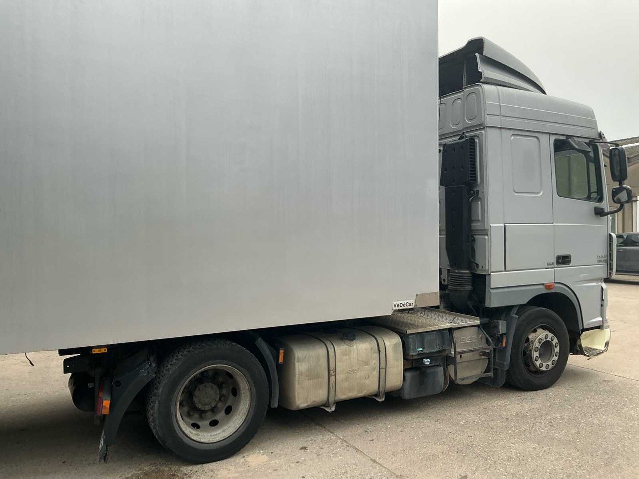 2009 DAF FTXF 105 TRUCK - Camion: photos 4 2009 DAF FTXF 105 TRUCK - Camion: photos 4