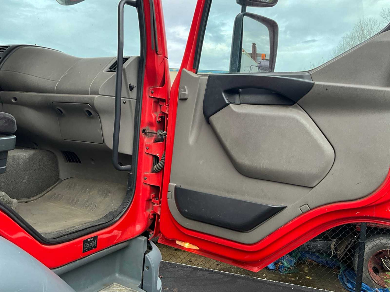 Camion 2010 DAF LF 55.250 - HYDRAULIC TAIL LIFT - 183000KM: photos 43 Camion 2010 DAF LF 55.250 - HYDRAULIC TAIL LIFT - 183000KM: photos 43