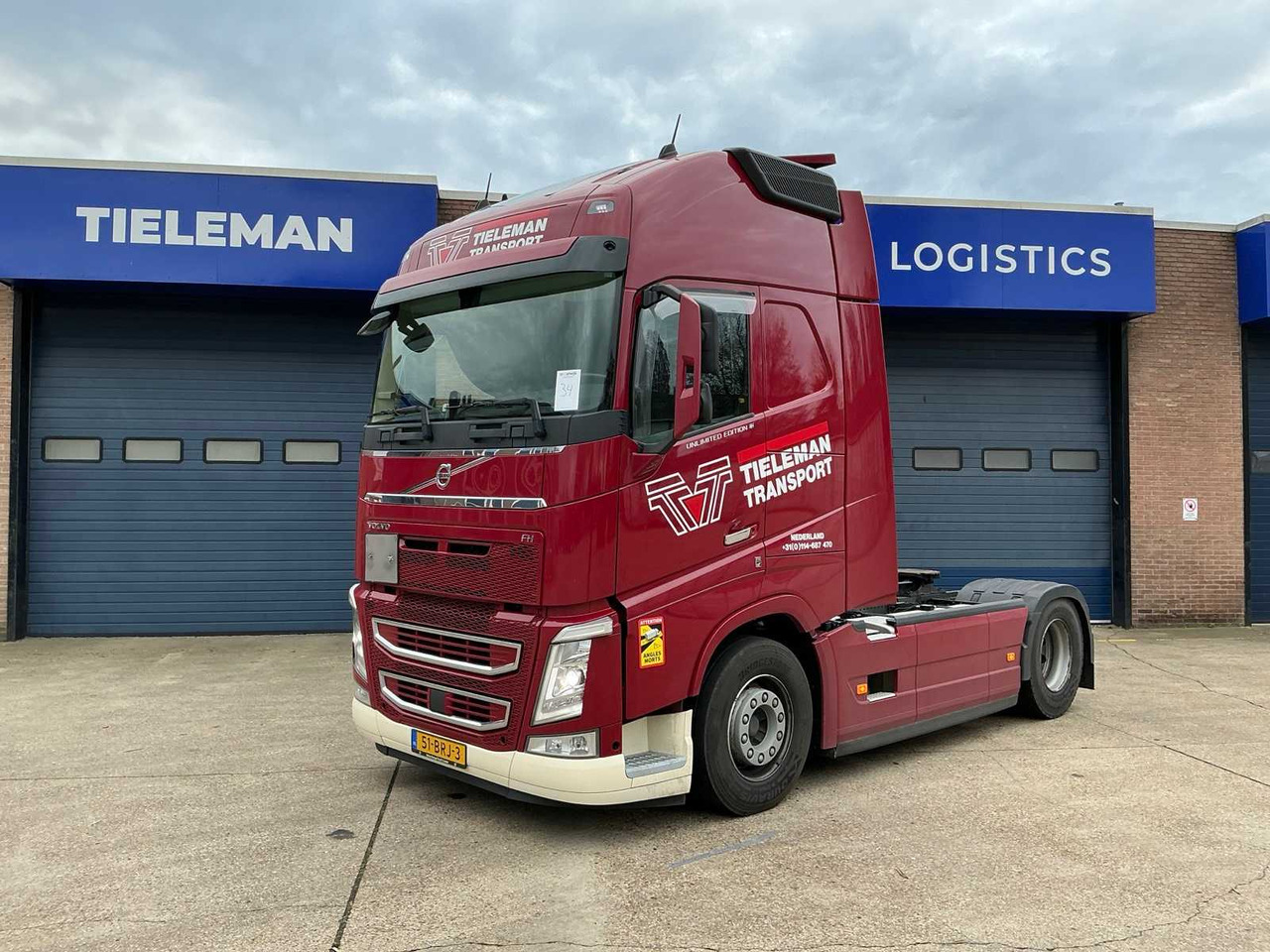 2021 VOLVO FH UNLIMITED EDITION SEMI-TRAILER TRACTOR - Camion: photos 1 2021 VOLVO FH UNLIMITED EDITION SEMI-TRAILER TRACTOR - Camion: photos 1