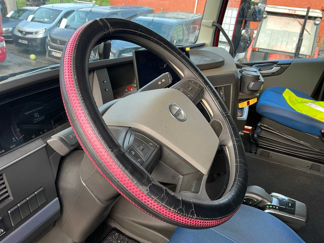 2022 VOLVO FH460 TRACTOR VOLVO FH460 - Camion: photos 5 2022 VOLVO FH460 TRACTOR VOLVO FH460 - Camion: photos 5