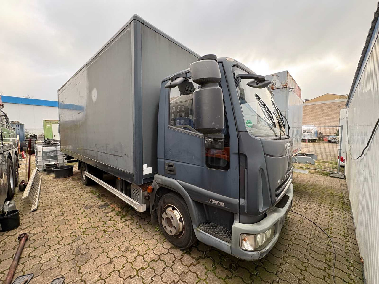 IVECO DAILY TYPE: 70C17 - TRUCK - Camion: photos 2 IVECO DAILY TYPE: 70C17 - TRUCK - Camion: photos 2