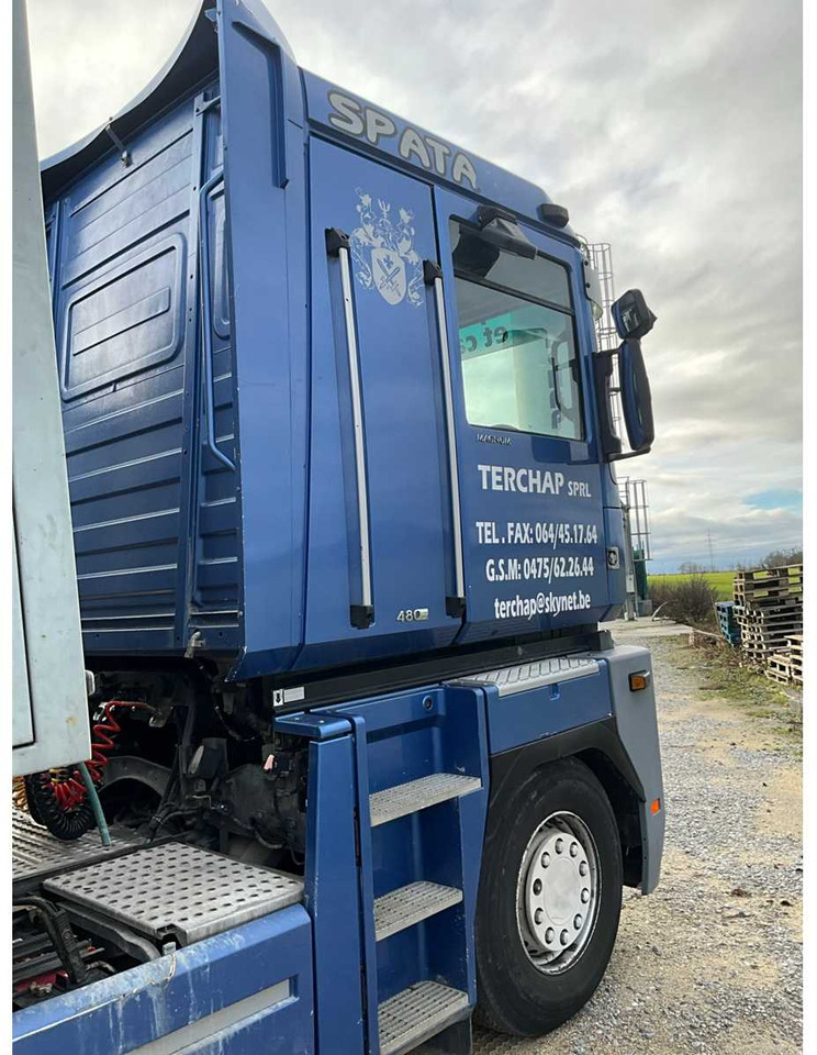 TRACTOR RENAULT MAGNUM - Camion: photos 3 TRACTOR RENAULT MAGNUM - Camion: photos 3