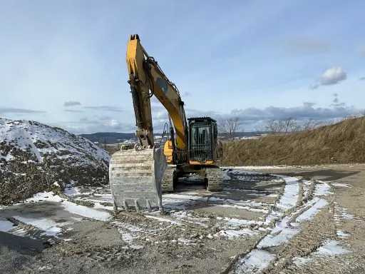 Pelle sur chenille Cat 323D LN: photos 6