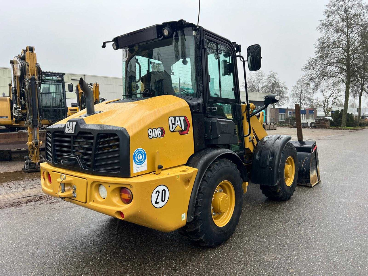 Caterpillar 906 - Chargeuse sur pneus: photos 3 Caterpillar 906 - Chargeuse sur pneus: photos 3