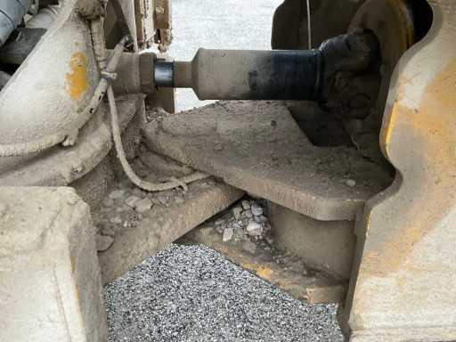 Mini chargeuse Caterpillar L972H: photos 24