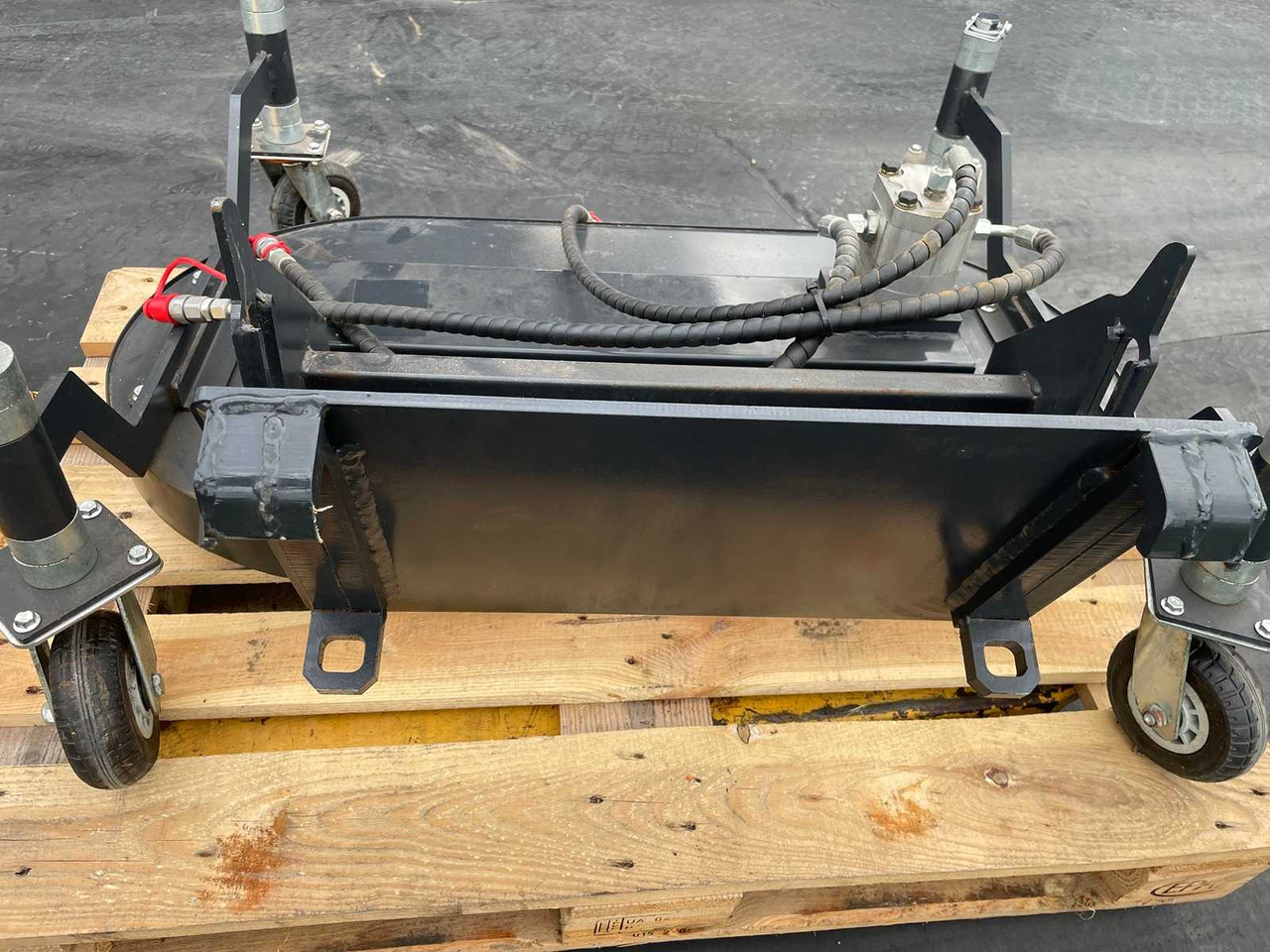 Cutting deck Hydraulic - Broyeur à axe horizontal: photos 4 Cutting deck Hydraulic - Broyeur à axe horizontal: photos 4