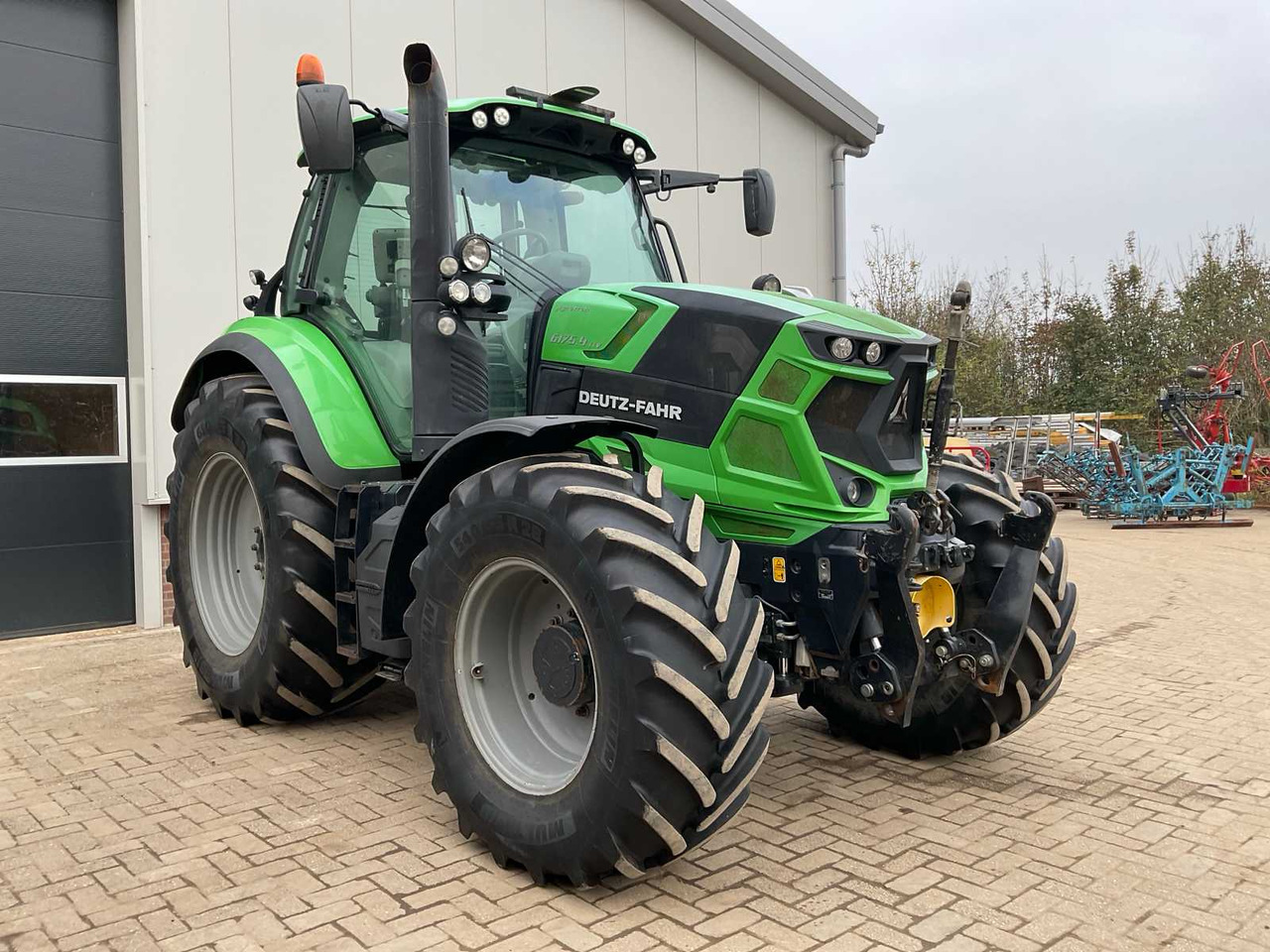 Deutz-fahr 6175.4 TTV Agrotron - Tracteur agricole: photos 3 Deutz-fahr 6175.4 TTV Agrotron - Tracteur agricole: photos 3