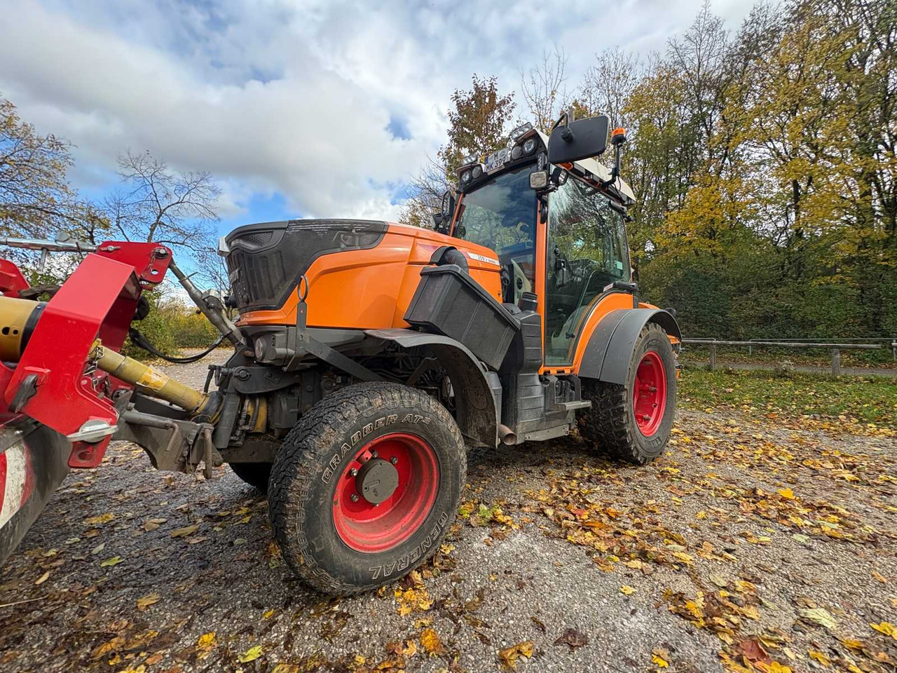 FENDT 209 V VARIO FARM TRACTOR WITH ALL-WHEEL DRIVE - Tracteur agricole: photos 1 FENDT 209 V VARIO FARM TRACTOR WITH ALL-WHEEL DRIVE - Tracteur agricole: photos 1