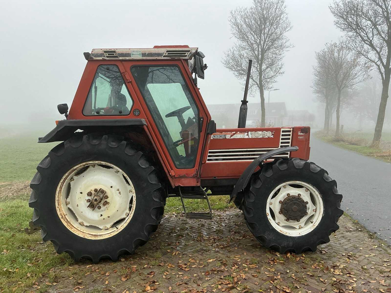 Fiat 1990 FIAT 70-90 DT ALL-WHEEL DRIVE FARM TRACTOR - Tracteur agricole: photos 4 Fiat 1990 FIAT 70-90 DT ALL-WHEEL DRIVE FARM TRACTOR - Tracteur agricole: photos 4