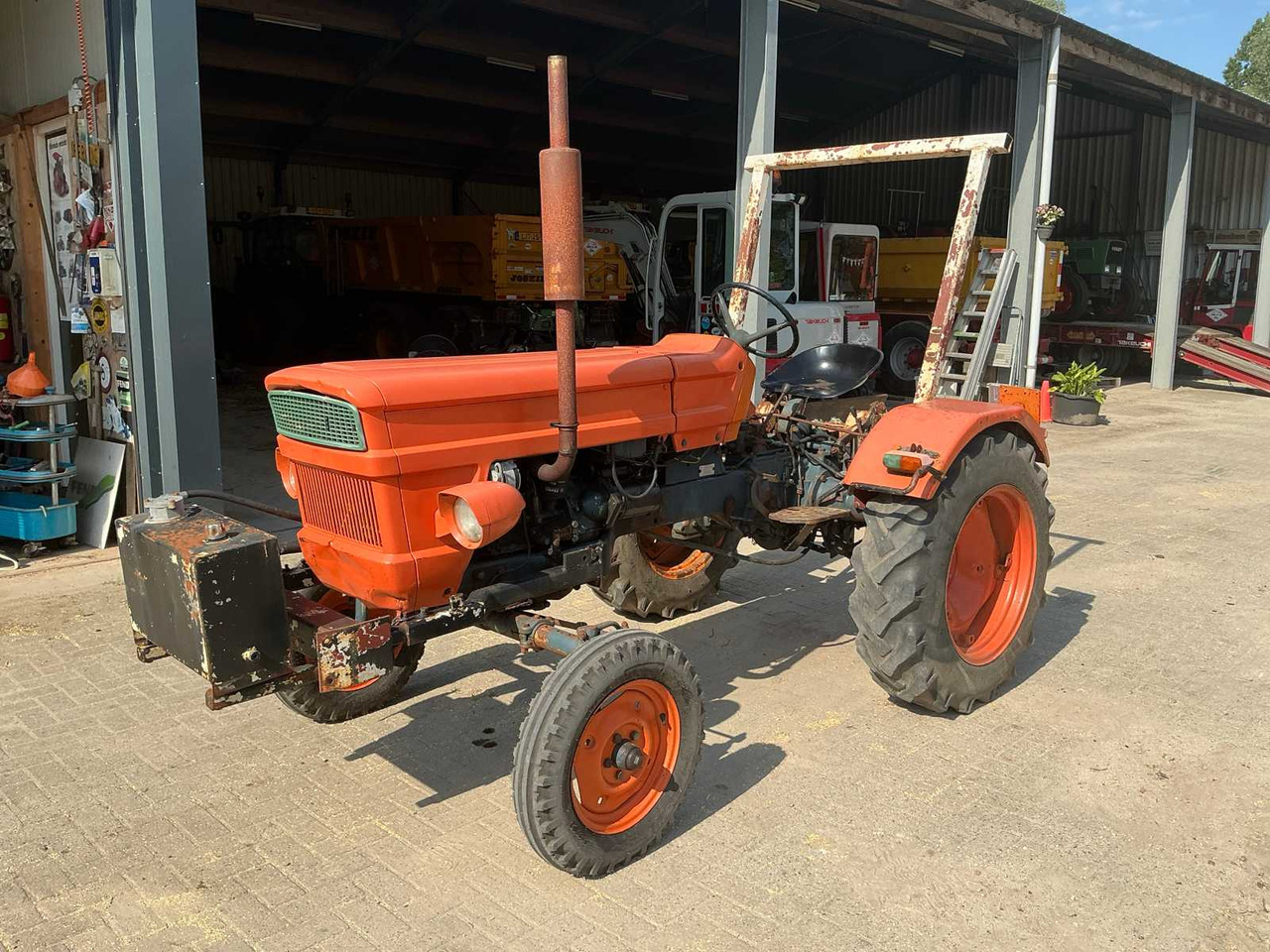 Fiat 300 - Tracteur agricole: photos 1 Fiat 300 - Tracteur agricole: photos 1