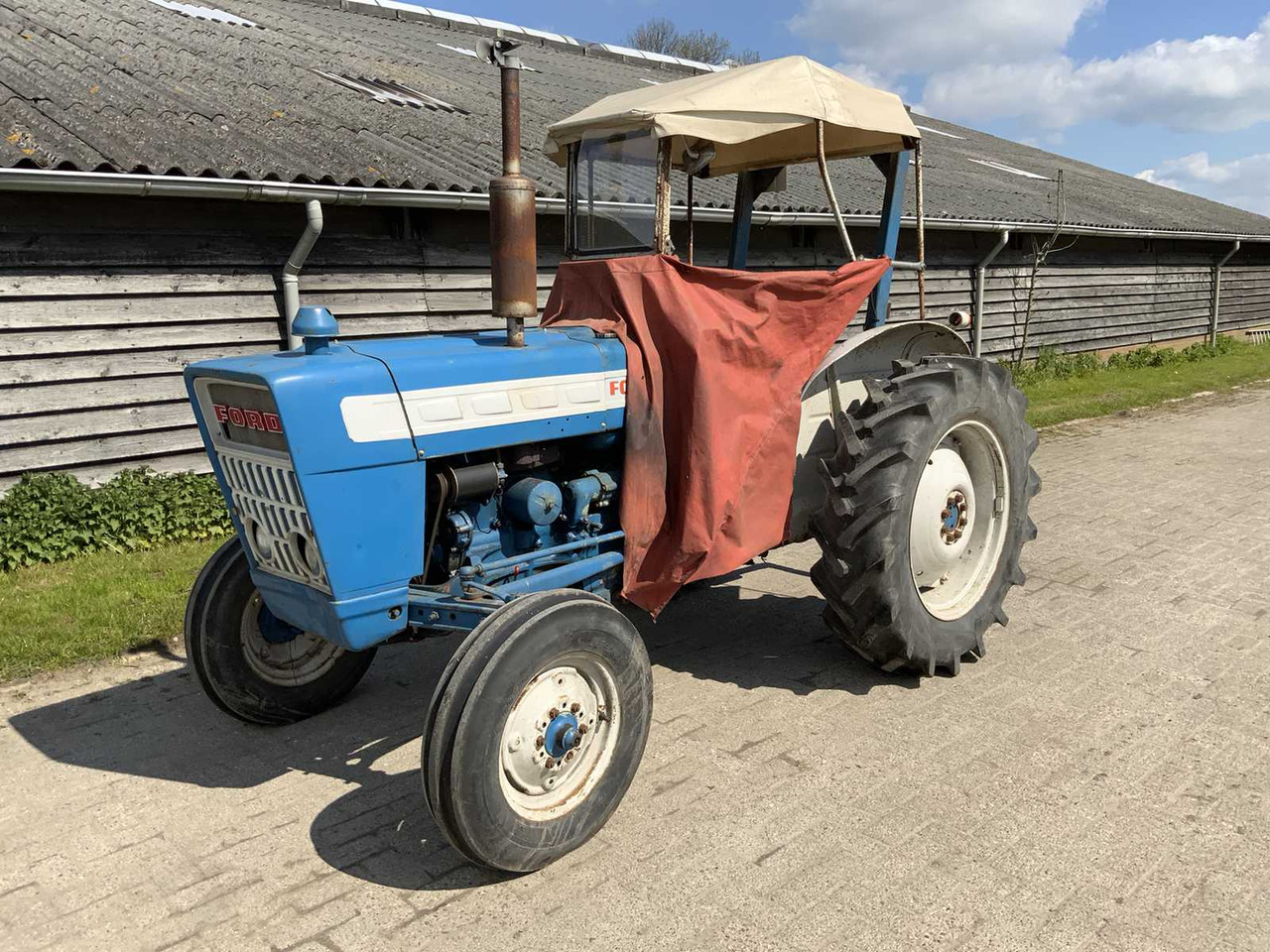 Ford 3000 - Tracteur agricole: photos 1 Ford 3000 - Tracteur agricole: photos 1