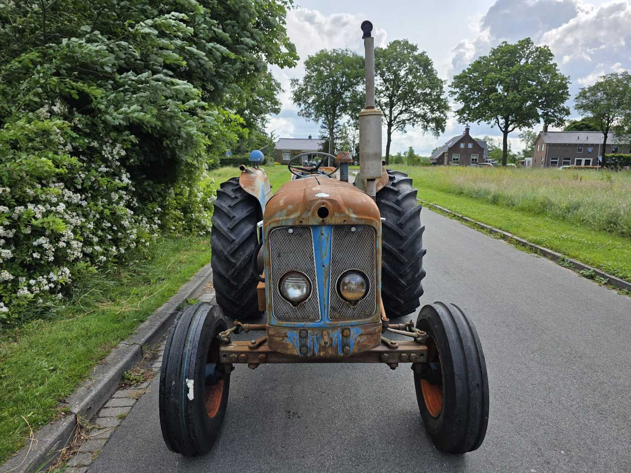 Fordson Super Major - Tracteur agricole: photos 2 Fordson Super Major - Tracteur agricole: photos 2