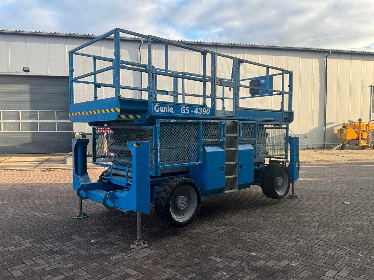 Genie GS-4390 - Nacelle: photos 5 Genie GS-4390 - Nacelle: photos 5