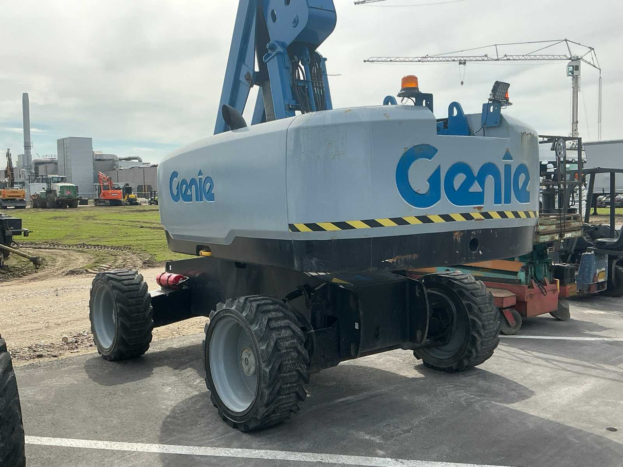 Genie S-65 - Nacelle: photos 2 Genie S-65 - Nacelle: photos 2