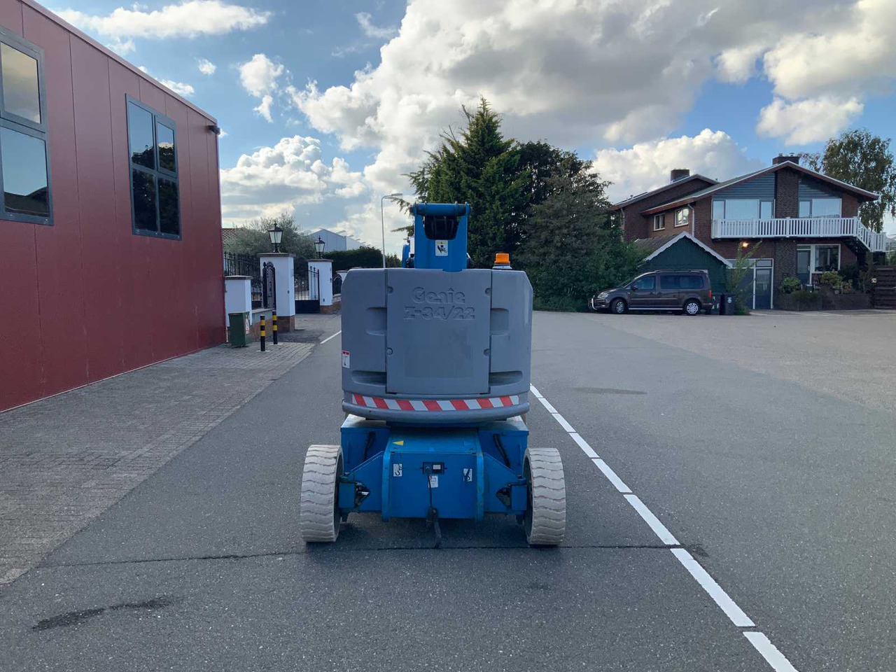 Genie Z-34/22N - Nacelle: photos 4 Genie Z-34/22N - Nacelle: photos 4