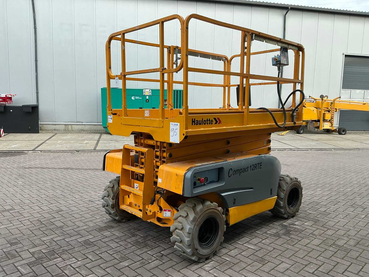 Haulotte Compact 12RTE - Nacelle: photos 5 Haulotte Compact 12RTE - Nacelle: photos 5
