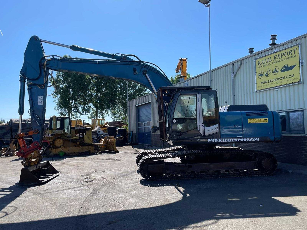 Hitachi ZX250LCN-3 - Pelle sur chenille: photos 1 Hitachi ZX250LCN-3 - Pelle sur chenille: photos 1