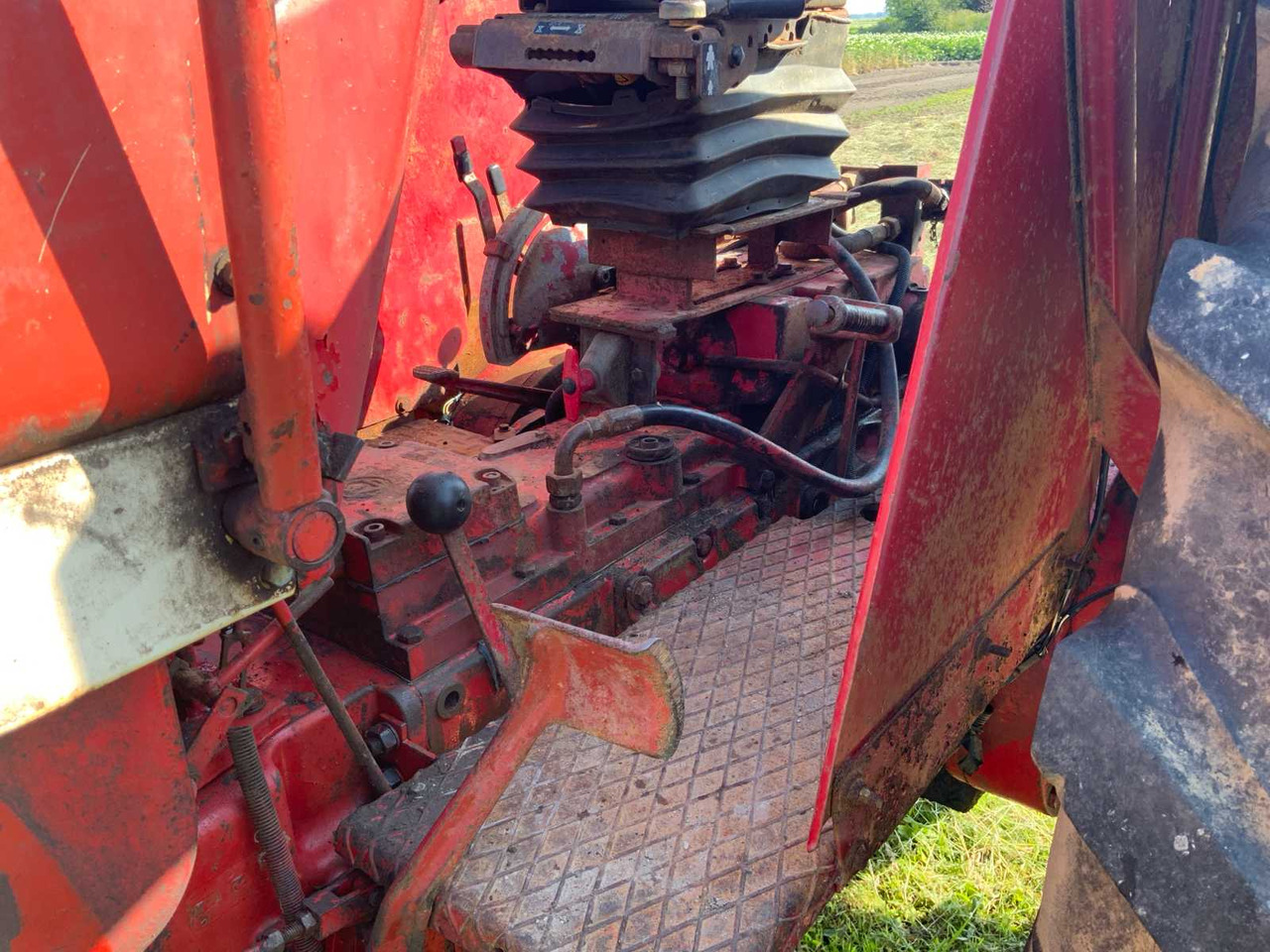 Tracteur agricole International 1046 A: photos 18