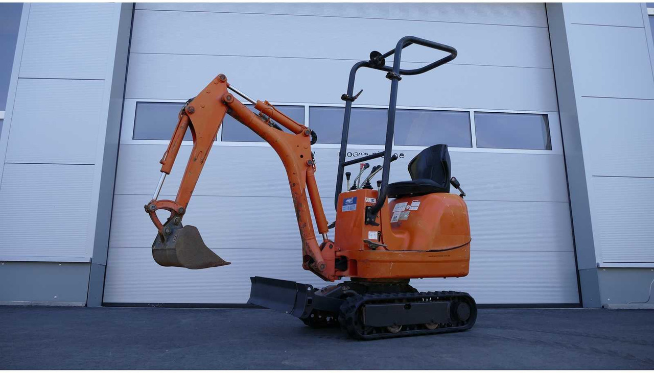 JCB 8008-CTS - Mini pelle: photos 3 JCB 8008-CTS - Mini pelle: photos 3