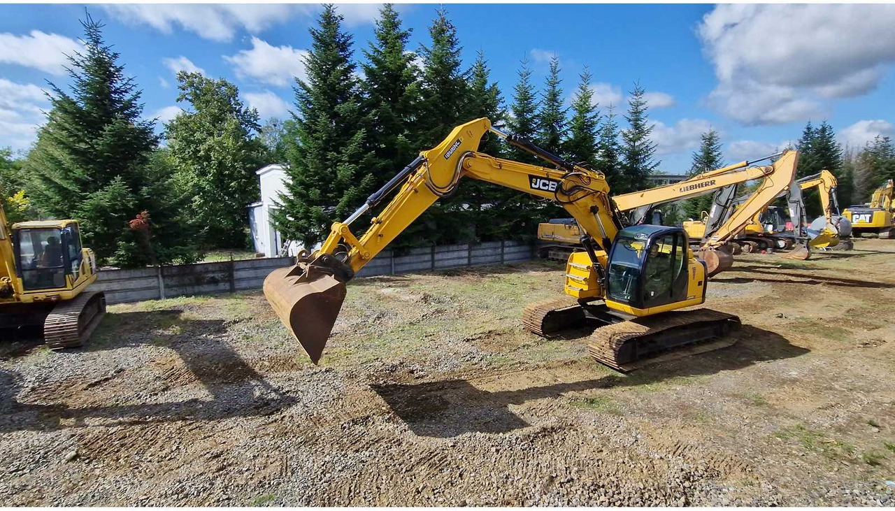 JCB JZ235LC - Pelle sur chenille: photos 3 JCB JZ235LC - Pelle sur chenille: photos 3