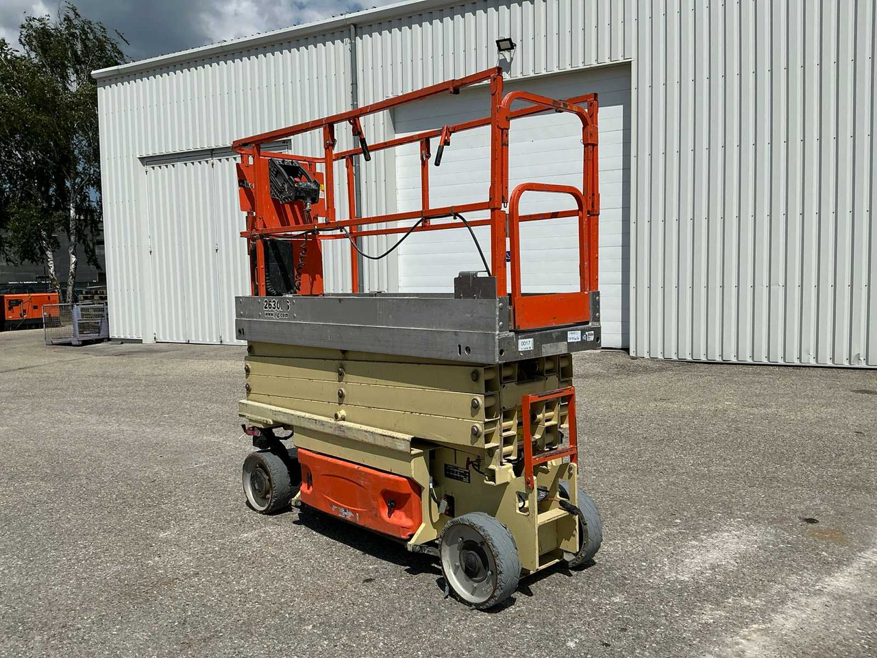 JLG 2630 ES - Nacelle: photos 1 JLG 2630 ES - Nacelle: photos 1