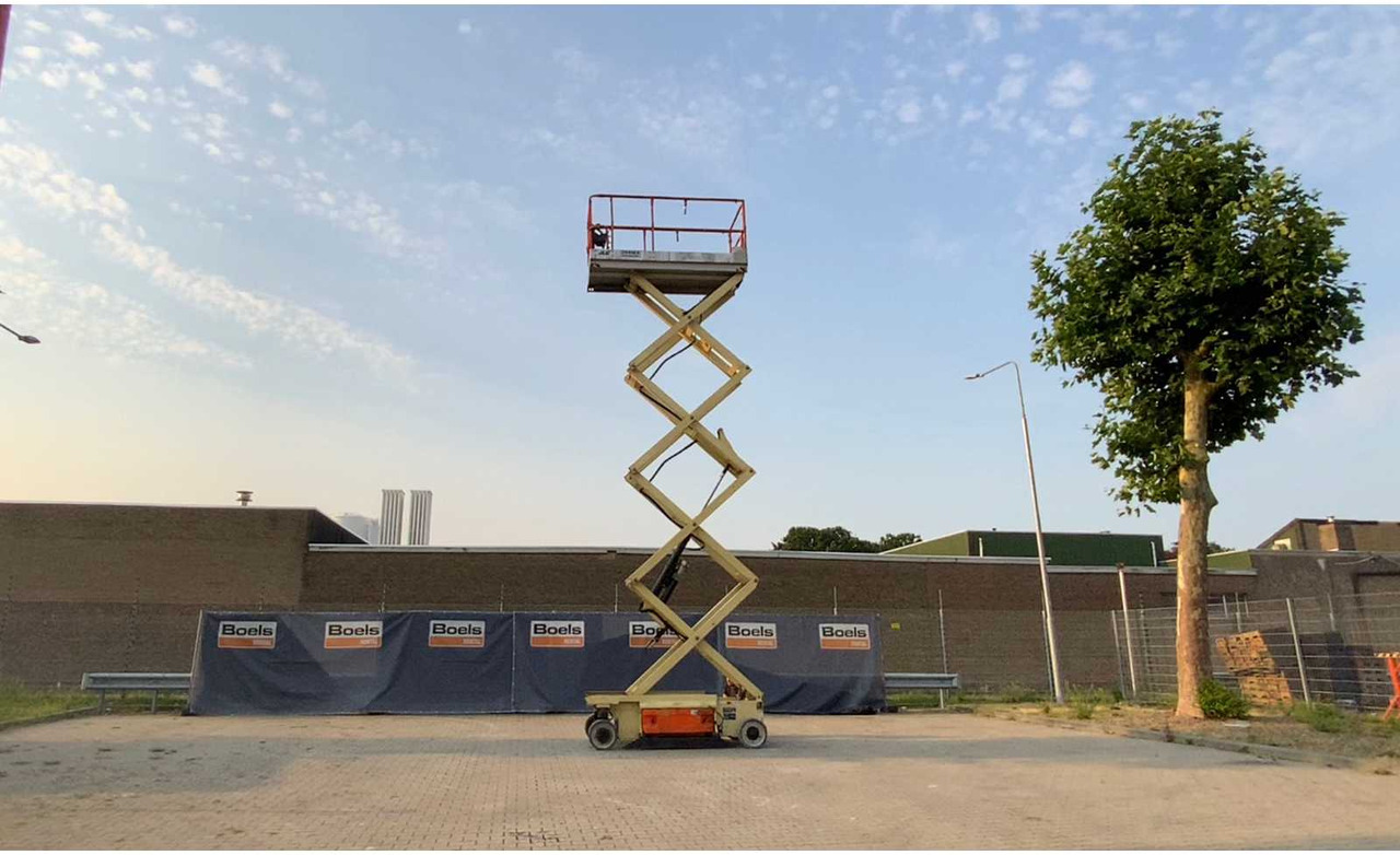 JLG 2646ES - Nacelle: photos 1 JLG 2646ES - Nacelle: photos 1