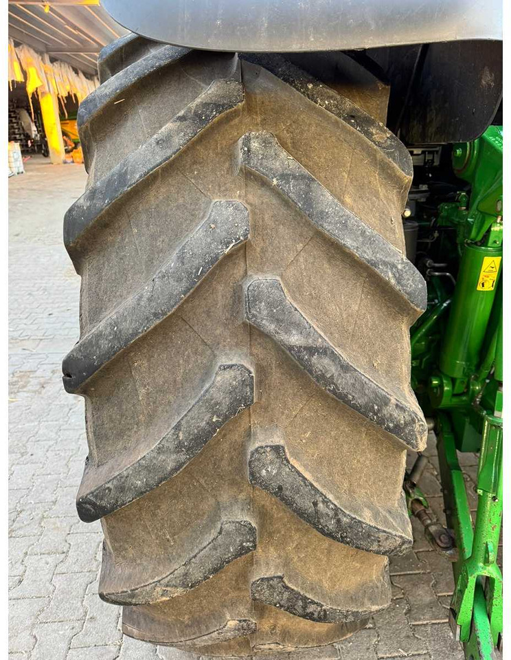 JOHN DEERE JOHN DEERE - 6195 M - 4-WHEEL DRIVE TRACTOR - 2018 - Tracteur agricole: photos 3 JOHN DEERE JOHN DEERE - 6195 M - 4-WHEEL DRIVE TRACTOR - 2018 - Tracteur agricole: photos 3