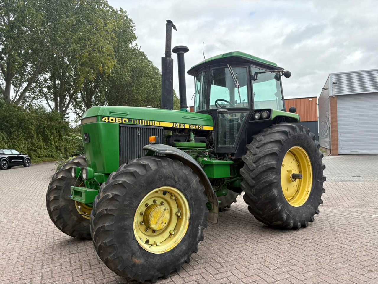 John Deere 4050 - Tracteur agricole: photos 2 John Deere 4050 - Tracteur agricole: photos 2