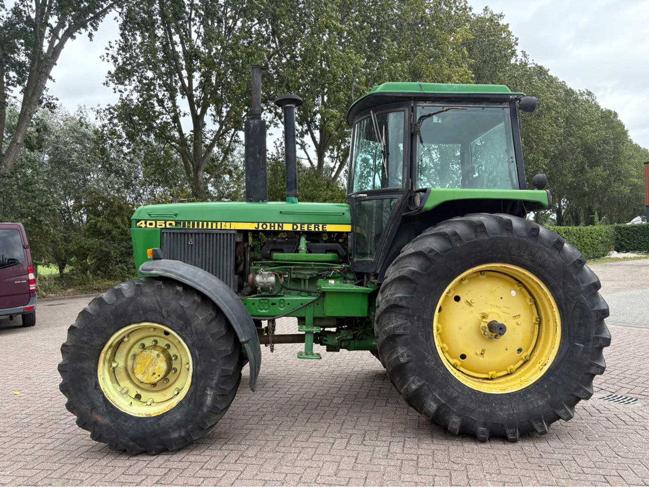 John Deere 4050 - Tracteur agricole: photos 3 John Deere 4050 - Tracteur agricole: photos 3