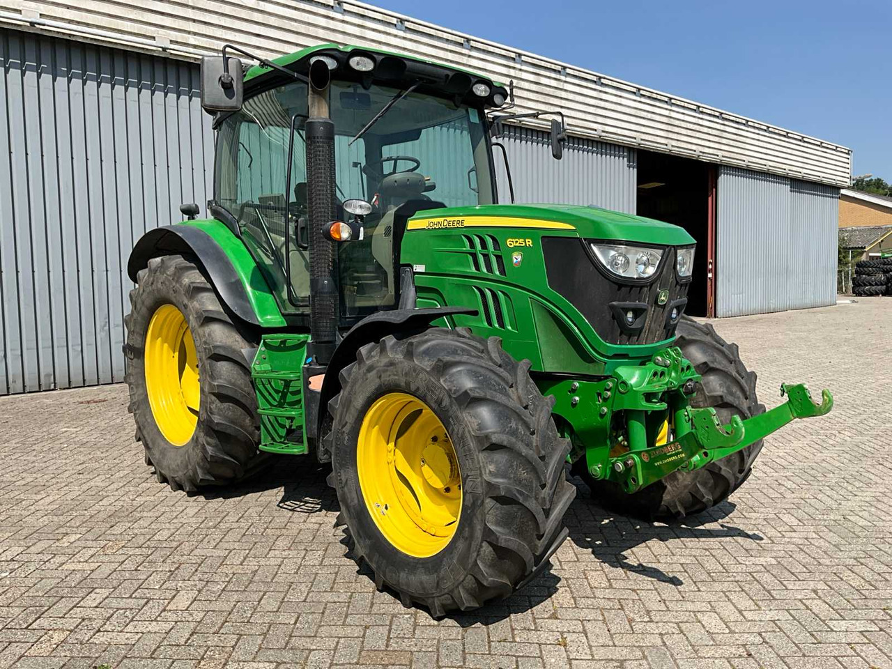 John Deere 6125R - Tracteur agricole: photos 2 John Deere 6125R - Tracteur agricole: photos 2