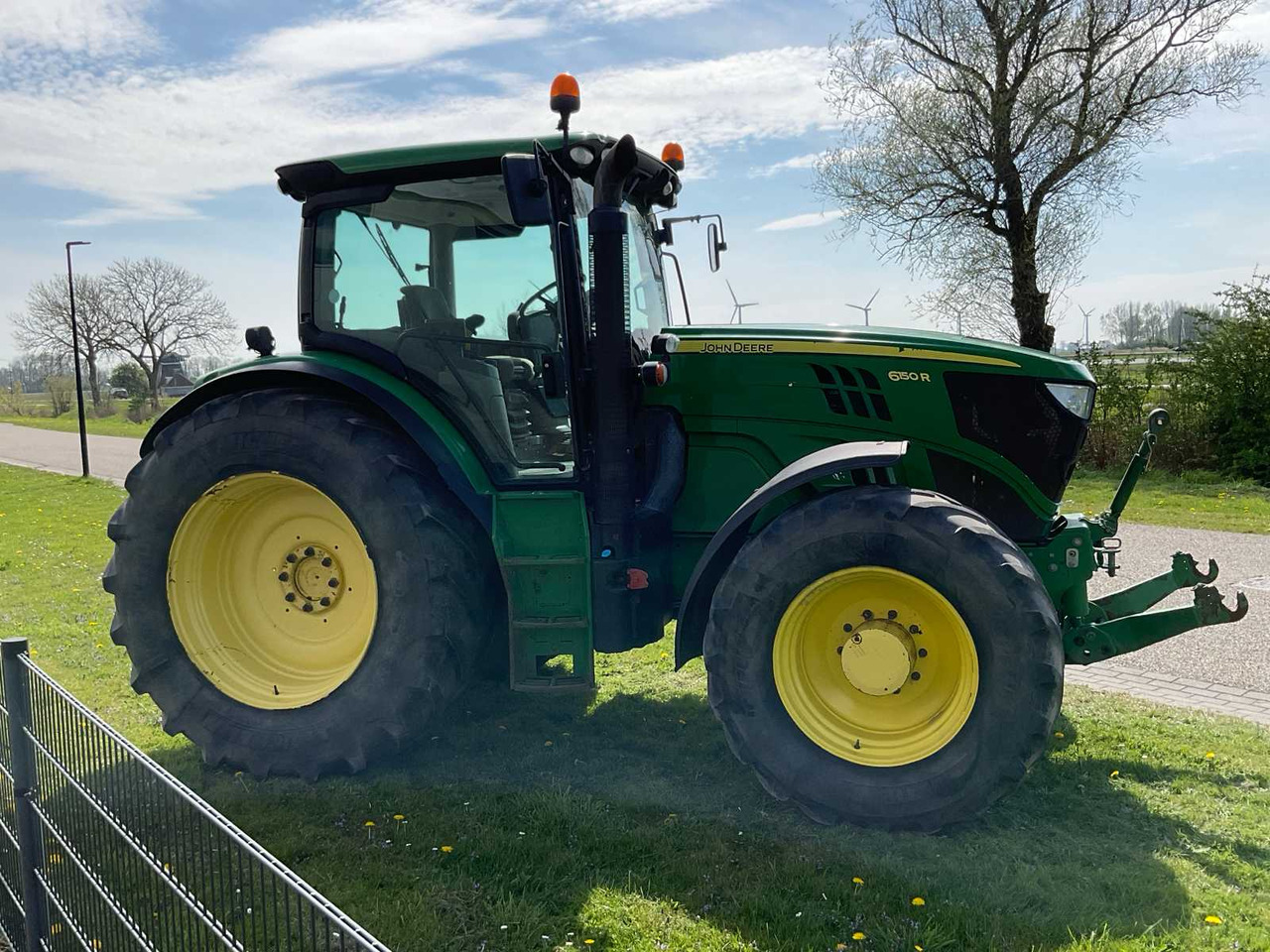 John Deere 6150R - Tracteur agricole: photos 5 John Deere 6150R - Tracteur agricole: photos 5
