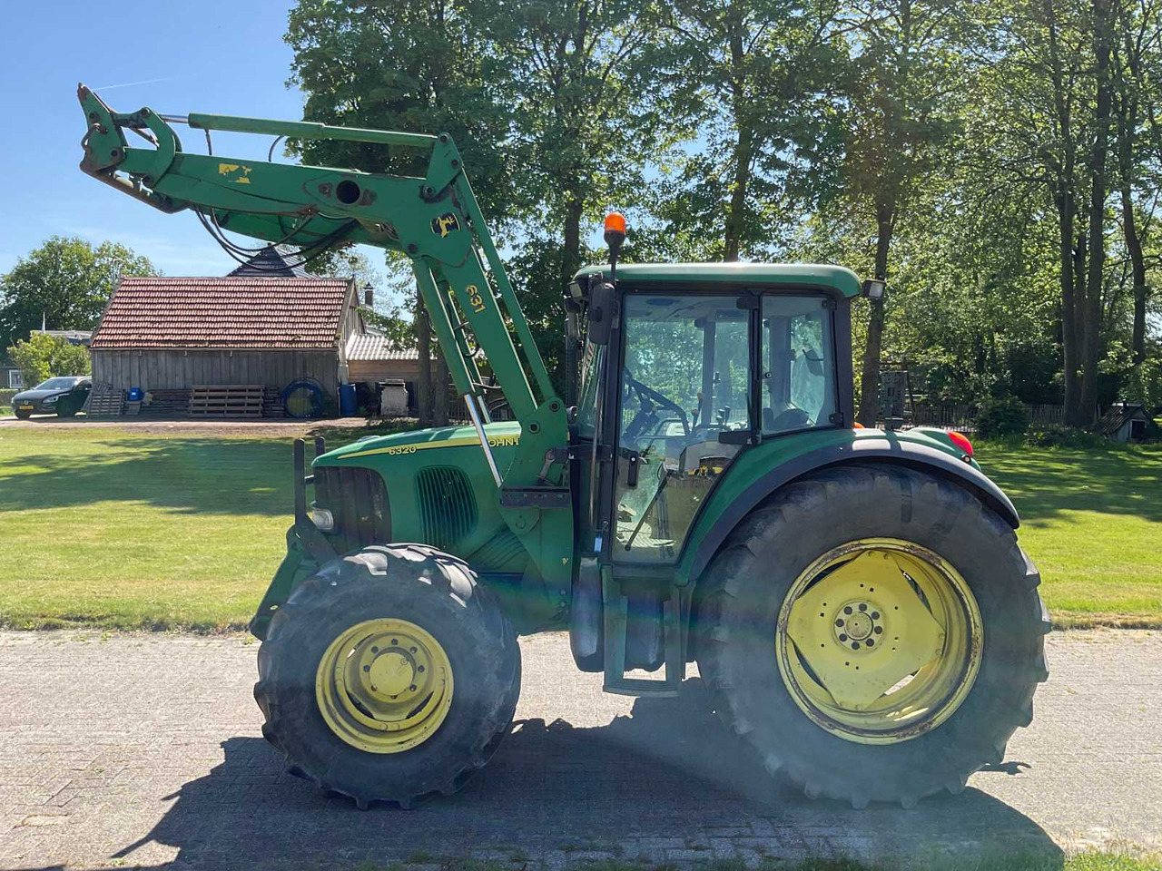 John Deere 6320 SE - Tracteur agricole: photos 2 John Deere 6320 SE - Tracteur agricole: photos 2