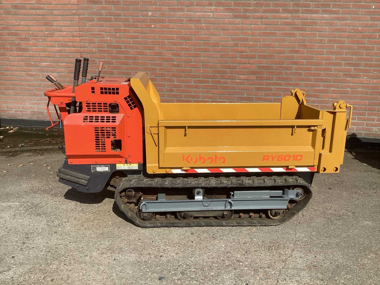 KUBOTA RY601D-3 - Tombereau: photos 2 KUBOTA RY601D-3 - Tombereau: photos 2