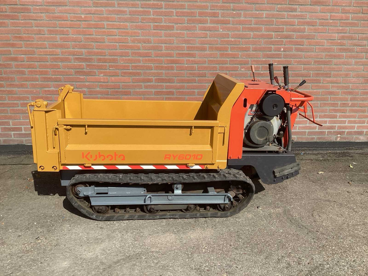 KUBOTA RY601D-3 - Tombereau: photos 1 KUBOTA RY601D-3 - Tombereau: photos 1