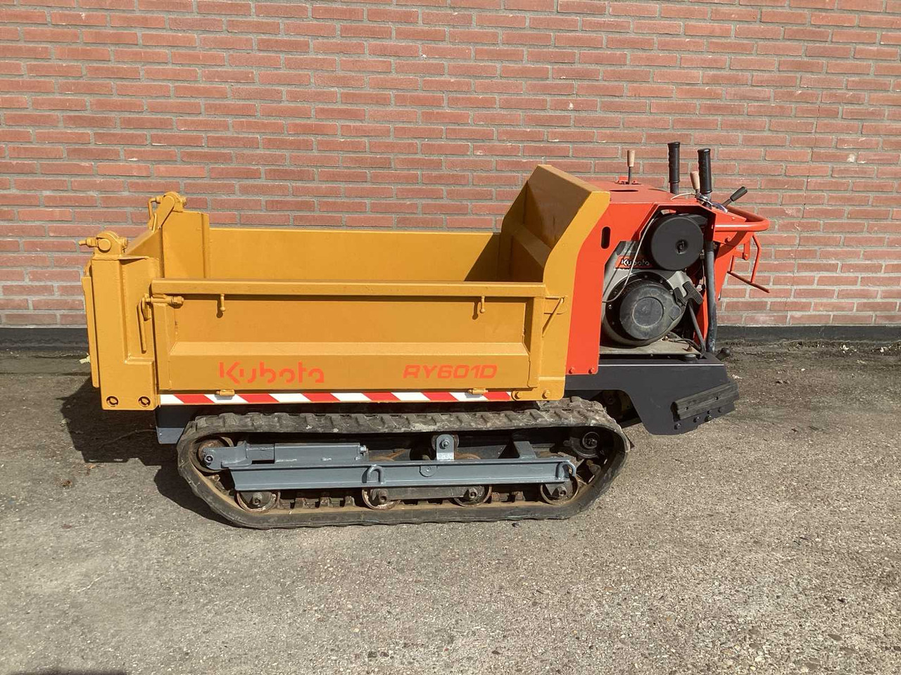 KUBOTA RY601D-3 - Tombereau: photos 1 KUBOTA RY601D-3 - Tombereau: photos 1