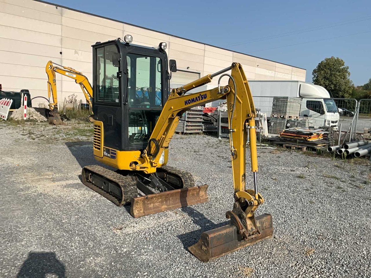 Komatsu PC16R HS - Mini pelle: photos 3 Komatsu PC16R HS - Mini pelle: photos 3