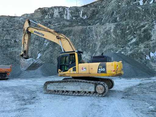 Komatsu PC450LC - Pelle sur chenille: photos 3 Komatsu PC450LC - Pelle sur chenille: photos 3