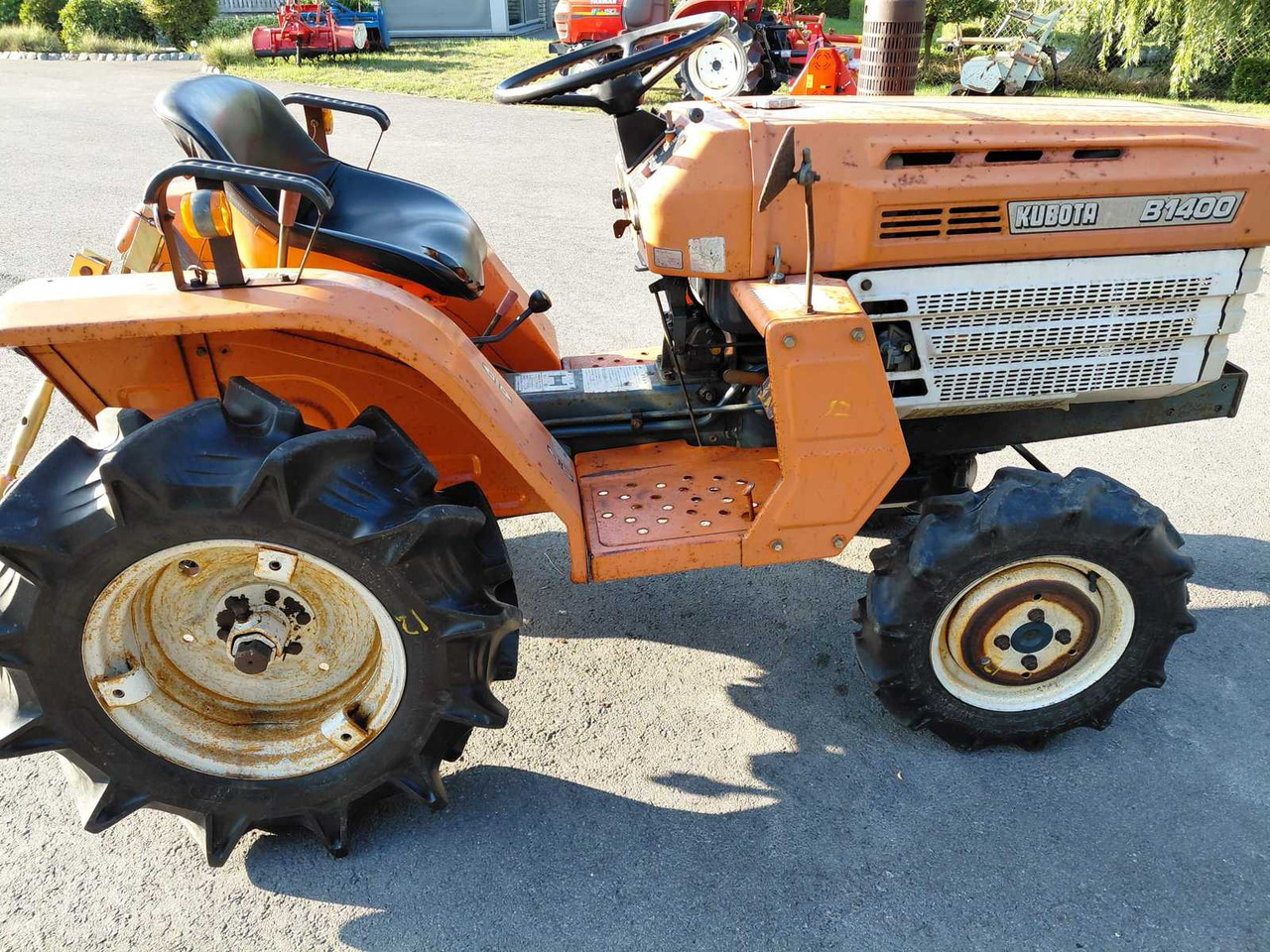 Kubota B1400 - Micro tracteur: photos 3 Kubota B1400 - Micro tracteur: photos 3