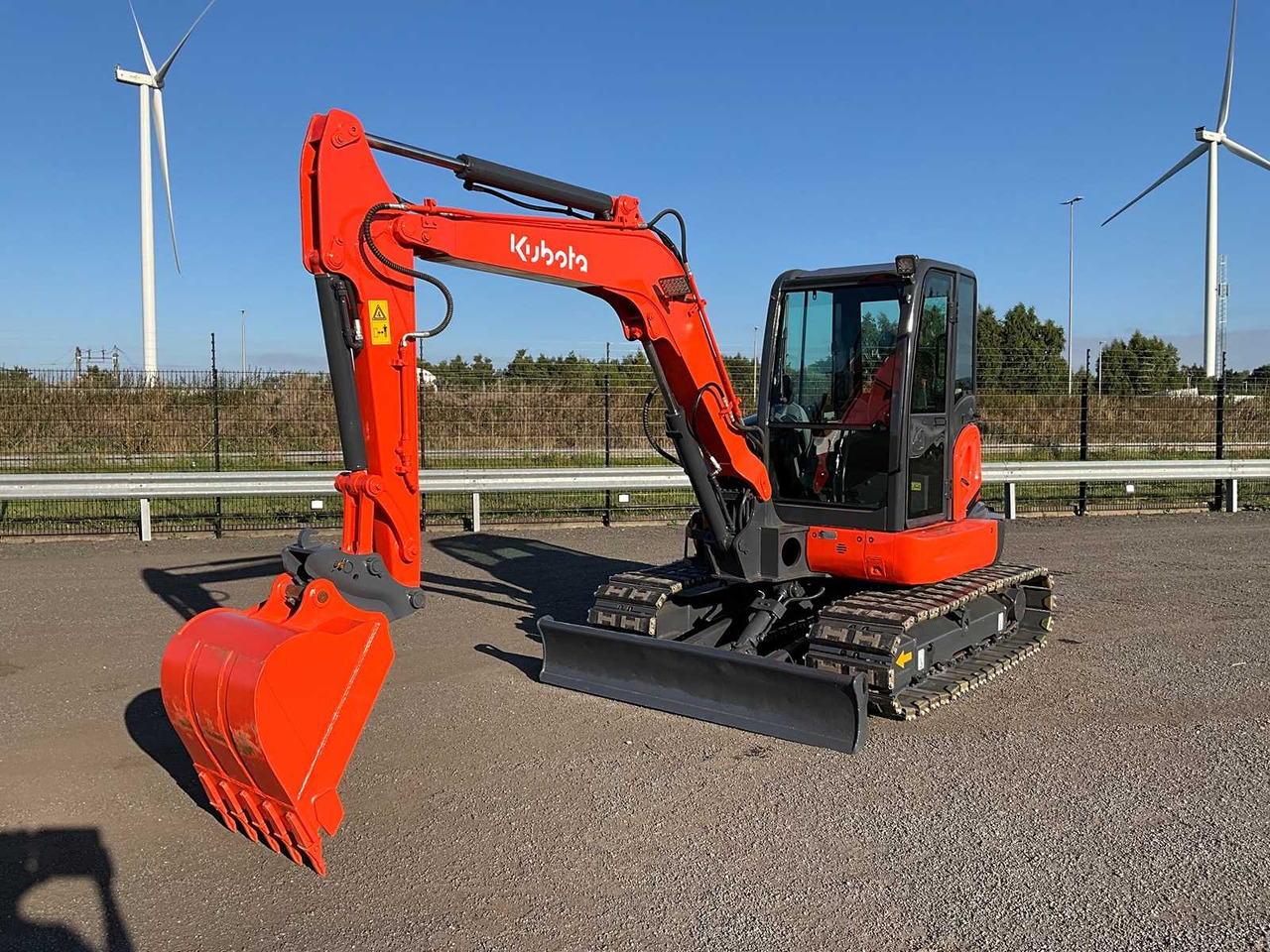 Kubota KX155-5 - Pelle sur chenille: photos 1 Kubota KX155-5 - Pelle sur chenille: photos 1