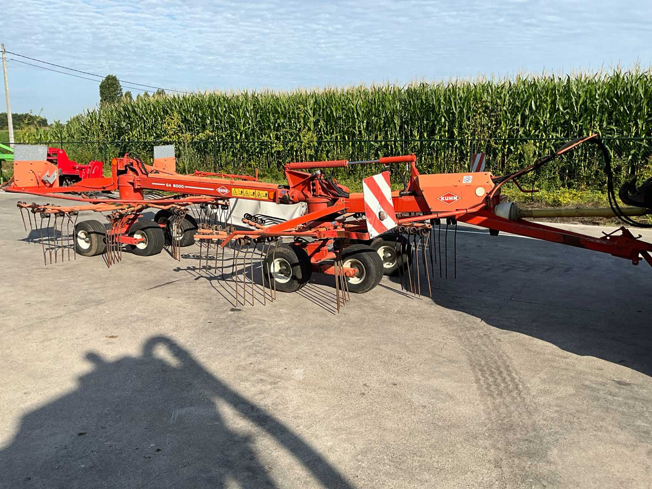 Kuhn GA 6000 - Matériel de fenaison: photos 2 Kuhn GA 6000 - Matériel de fenaison: photos 2